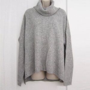 Splendid Gray Cowl Neck Sweater